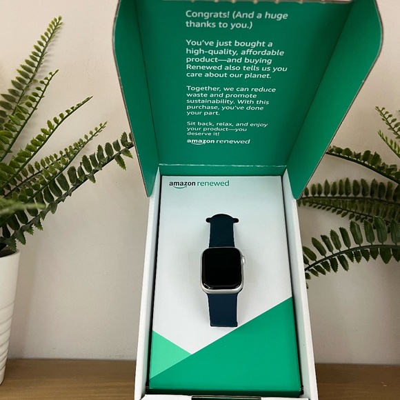 Apple Watch series 9  (GPS, 41MM) Silver Aluminum Case - Picture 1 of 5